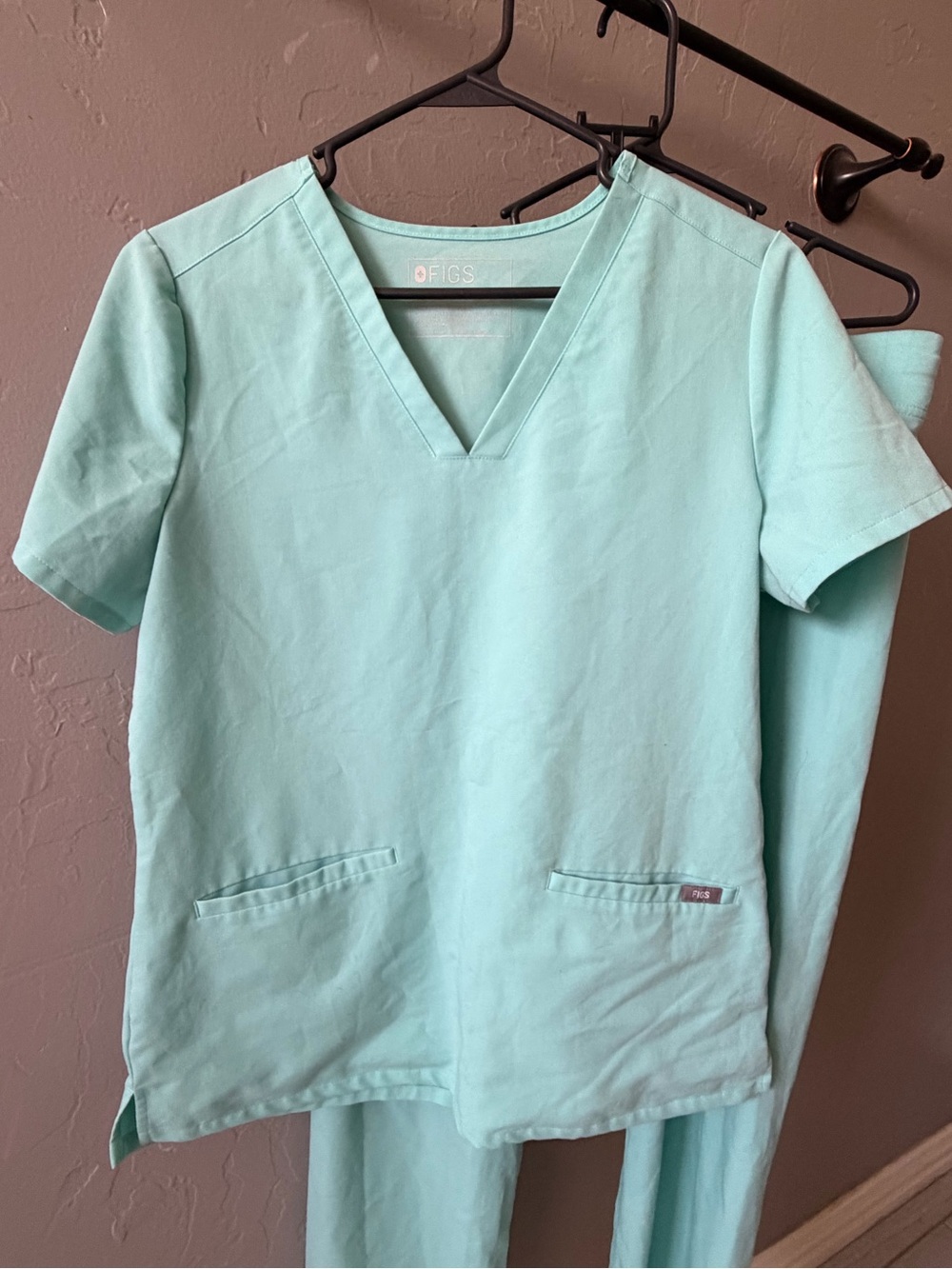 Figs Women's Teal V-Neck Scrub Top and Pants Set - Picture 4 of 4